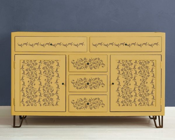 Paisley-Floral-Garland-Annie-Sloan-Stencil-furniture-Tilton-and-Old-Violet-2500-600x480-1.jpg